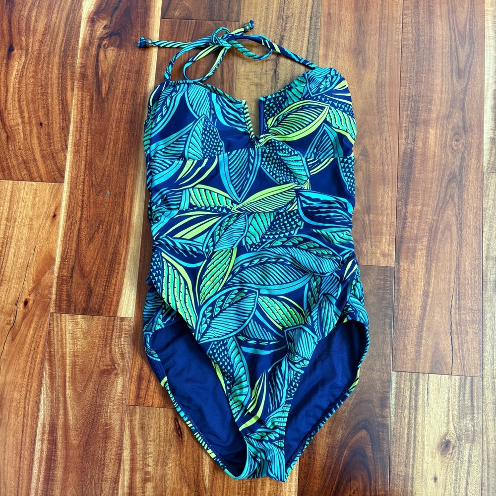 Women’s Tropical Print Halter One Piece Swimsuit Size Medium Beach Summer Lined - Picture 10 of 11